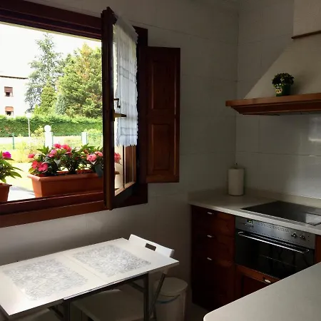 Cabarceno Vacacional Casa Pedro * La Abadilla