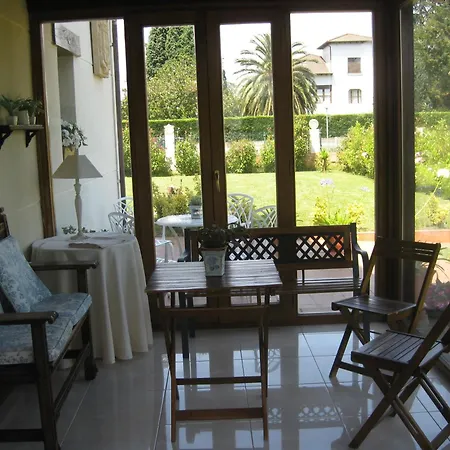 Cabarceno Vacacional Casa Pedro *