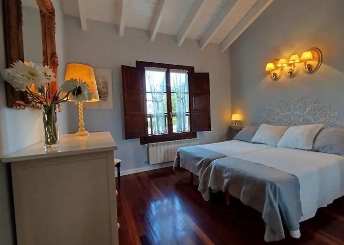 Cabarceno Vacacional Casa Pedro *