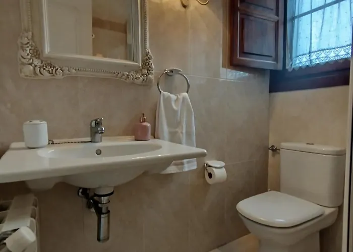 Cabarceno Vacacional Casa Pedro בית נופש La Abadilla