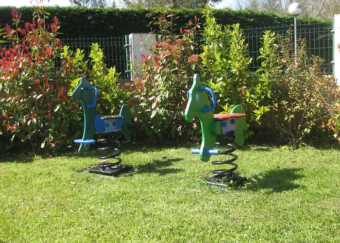 Cabarceno Vacacional Casa Pedro * La Abadilla